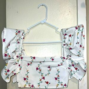 Zara floral crop top with ruffle sleeves